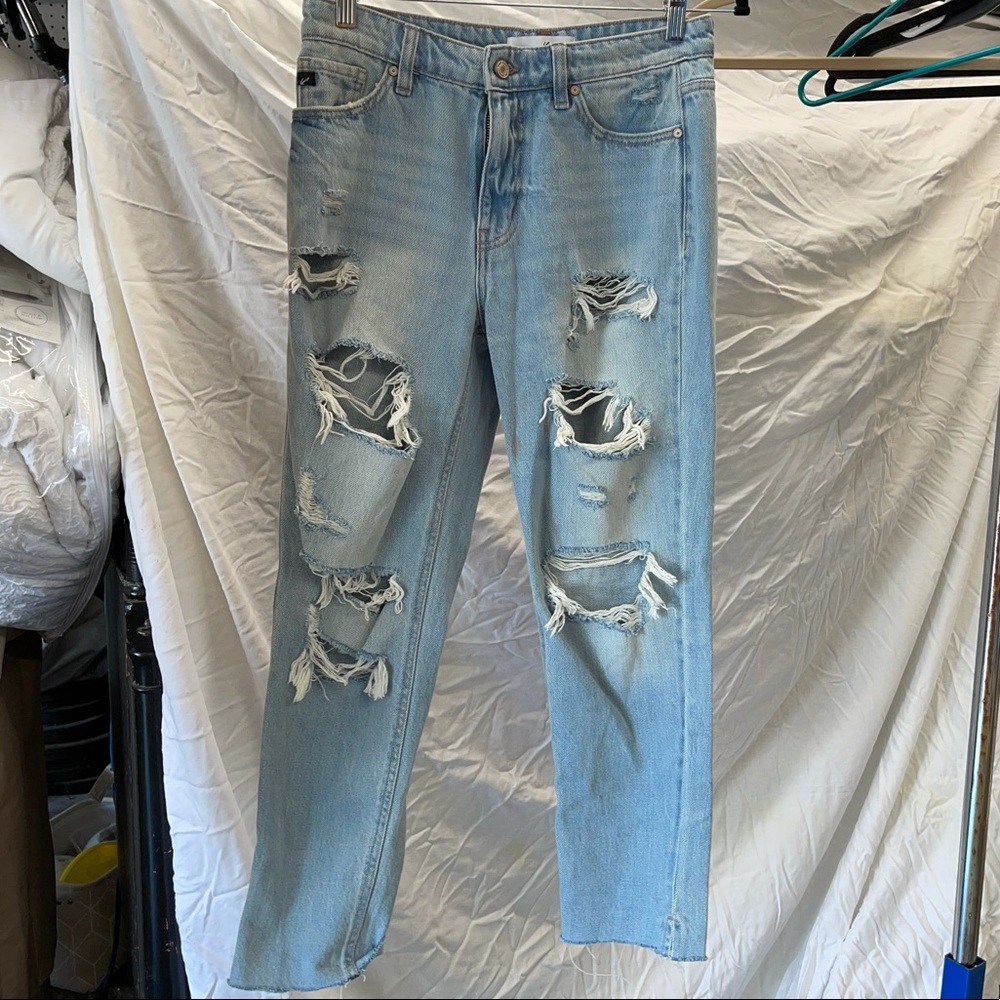 Ripped mom jeans